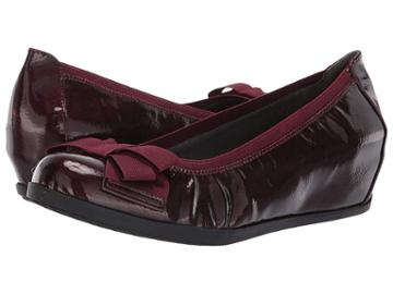 Mootsies Tootsies Sarah (wine) Women's Wedge Shoes