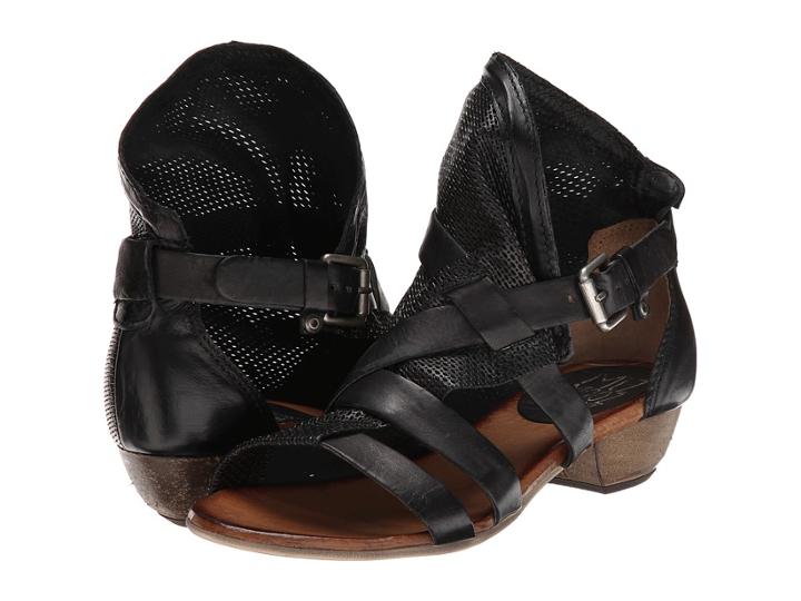 Miz Mooz Cassidy (black) Women's Sandals