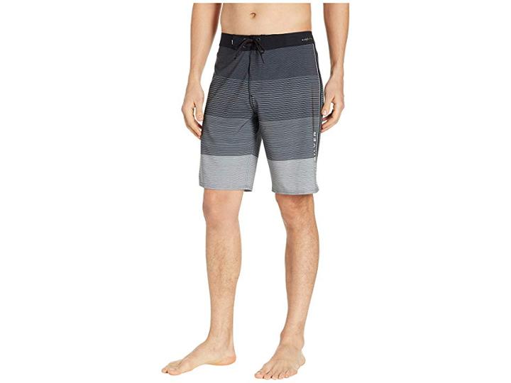 Quiksilver Highline Massive 20 Boardshorts (black) Men's Swimwear