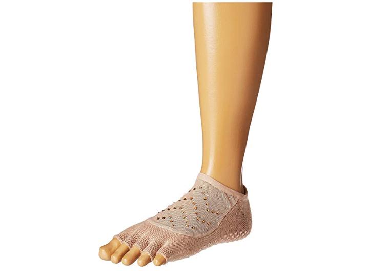 Toesox Luna Half Toe W/ Grip (nude) Women's No Show Socks Shoes