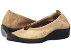 Arcopedico L14 (gold Sparkle) Women's Flat Shoes