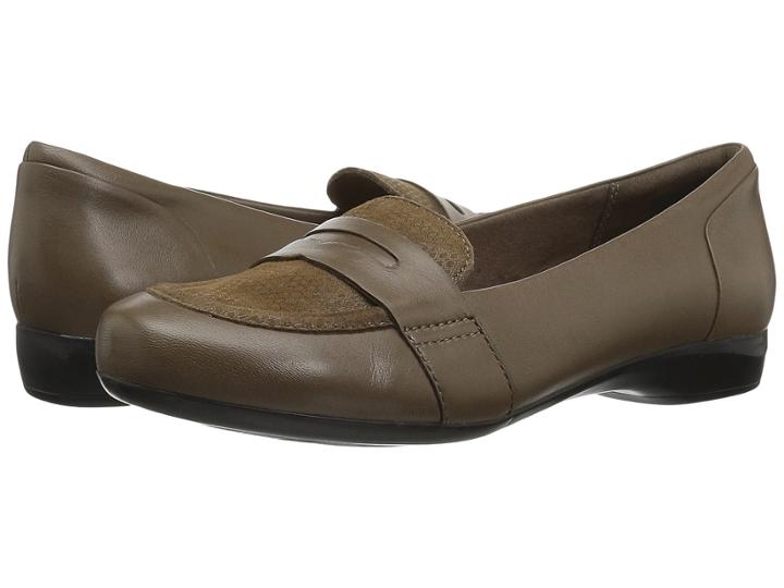 Clarks Kinzie Willow (olive) Women's Flat Shoes