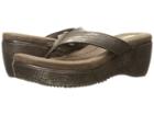 Volatile Abigail (bronze) Women's Wedge Shoes