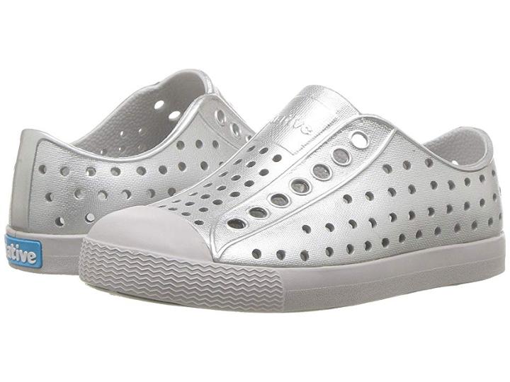 Native Kids Shoes Jefferson Metallic (toddler/little Kid) (silver Metallic/mist Grey) Girls Shoes