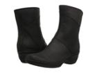 Merrell Emma Mid Leather (black) Women's Boots