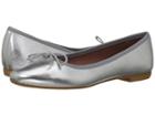 Summit By White Mountain Kendrick (silver Metallic Leather) Women's Flat Shoes