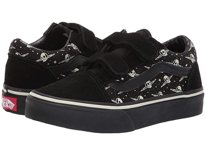 Vans Kids Old Skool V (little Kid/big Kid) ((glow Galaxy) Black) Boys Shoes
