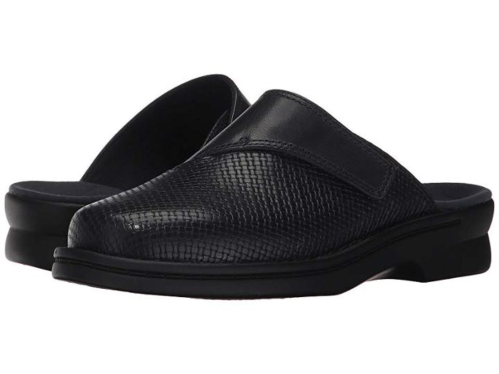 Clarks Patty Tayna (navy Leather) Women's Clog Shoes