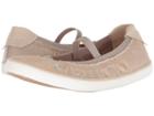 Geox Kids Kilwi 16 (big Kid) (beige) Girl's Shoes