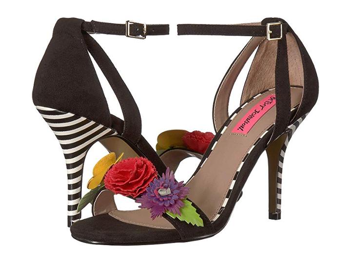 Betsey Johnson Cruz (black) Women's Sandals