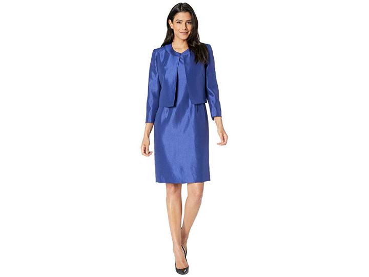 Le Suit Jewel Neck Fly Away Shiny Jacket And Sheath Dress Suit (deep Night) Women's Suits Sets