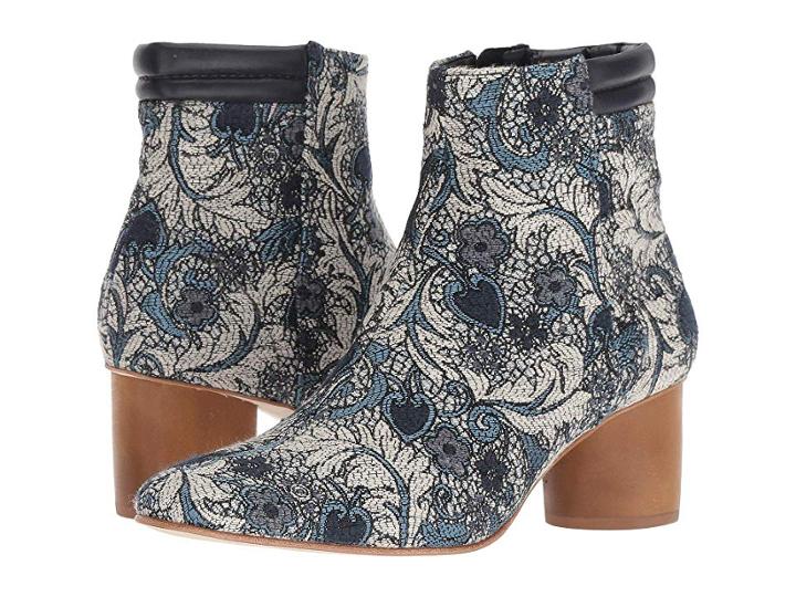 Bernardo Izzy Boot (blue Jacquard) Women's Boots