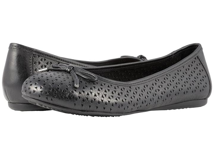 Softwalk Napa Laser (black Laser Cut Leather) Women's Flat Shoes