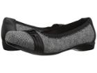 Clarks Kinzie Light (black Tweed) Women's Flat Shoes