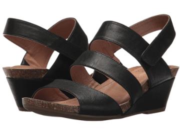 Me Too Tora (black Fiera) Women's Wedge Shoes