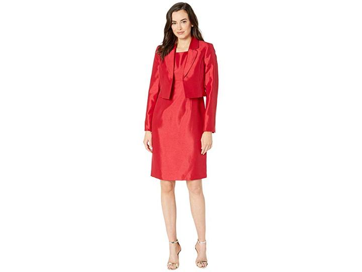 Le Suit Notch Collar Shinny Fly Away Jacket W/ Sheath Dress (fire Red) Women's Suits Sets