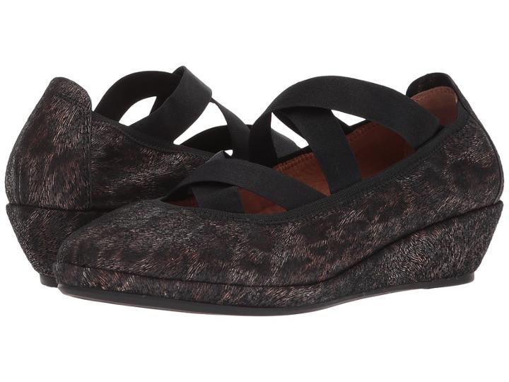 Gentle Souls By Kenneth Cole Natalie Elastic (brown/blue) Women's Shoes