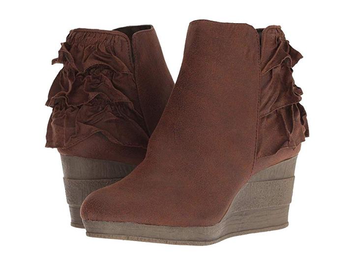 Sbicca Adaline (brown) Women's Pull-on Boots