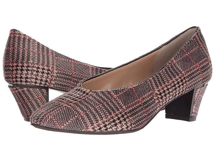 J. Renee Clarion (beige/brown) Women's Shoes