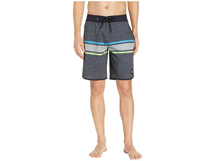 Quiksilver Seasons 20 Beachshorts (black) Men's Swimwear
