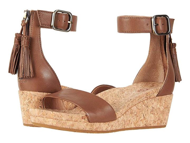 Ugg Zoe (chestnut) Women's Sandals
