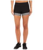 The North Face Dynamix Stretch Shorts (tnf Black/tnf Dark Grey Heather (prior Season)) Women's Shorts