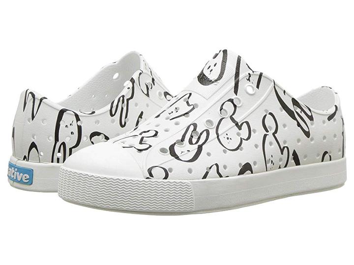 Native Kids Shoes Jefferson Print (little Kid) (shell White/shell White/animalia) Kids Shoes