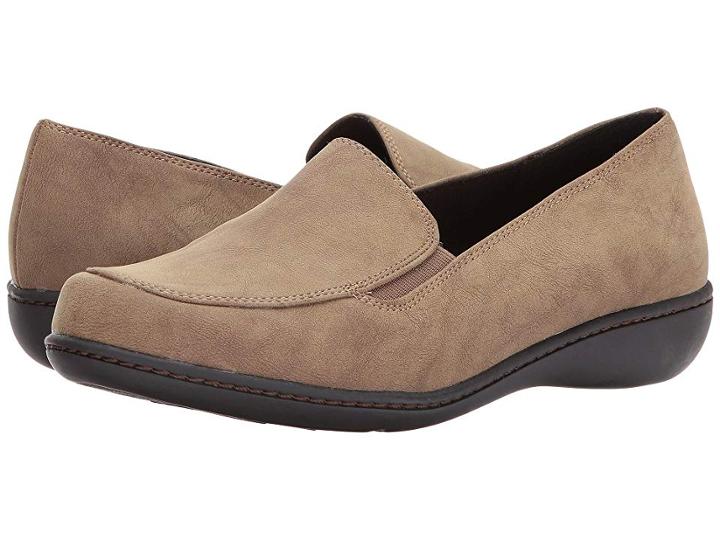 Soft Style Jaylene (taupe Nubuck) Women's Flat Shoes