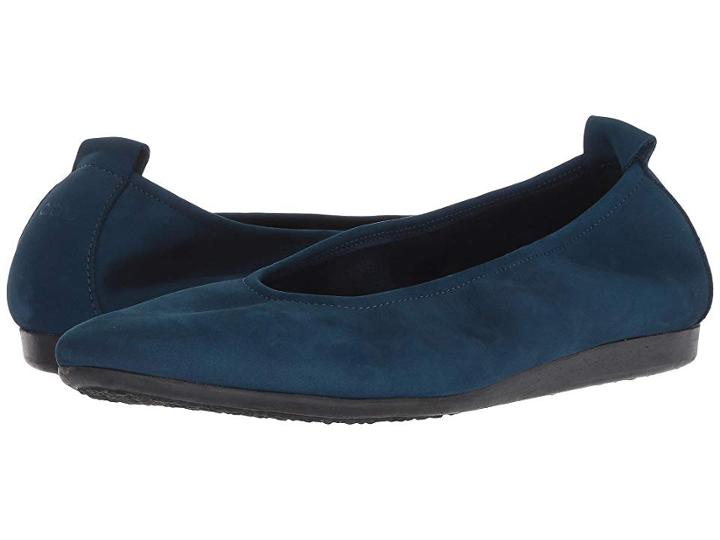 Arche Laius (olma) Women's Slip On  Shoes