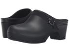 Crocs Sarah Clog (black/black/black) Women's Clog Shoes