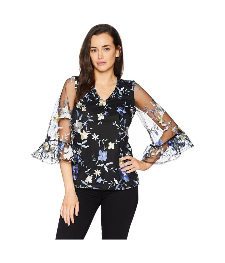 Eci V-neck 3/4 Bell Sleeve Floral Top (black/blush) Women's Clothing