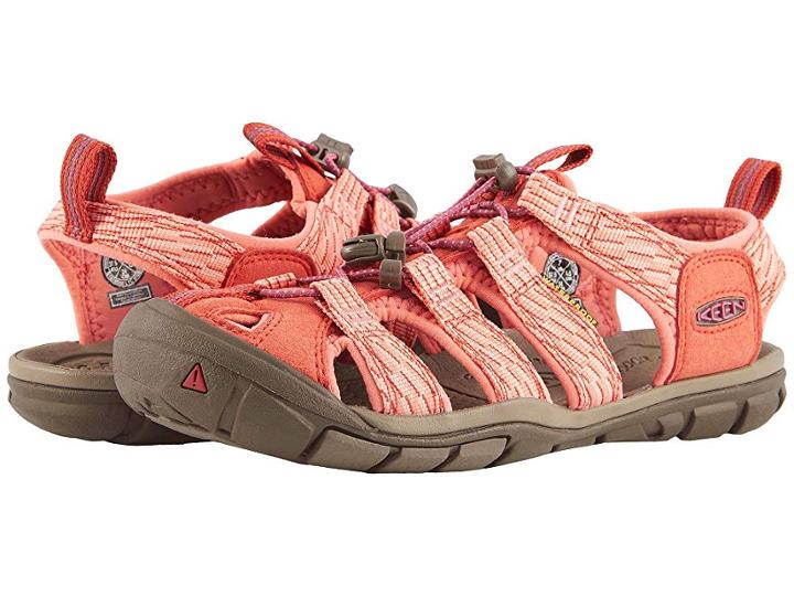 Keen Clearwater Cnx (summer Fig/crabapple) Women's Shoes