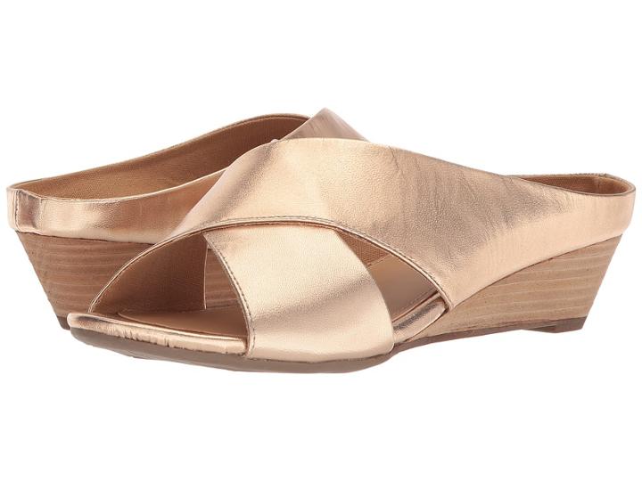 Me Too Sandi (champagne Matte Metallic) Women's Wedge Shoes