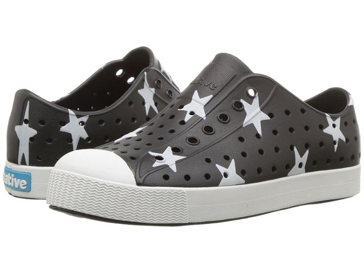 Native Kids Shoes Jefferson Print (little Kid) (jiffy Black/shell White/big Star Print) Kids Shoes