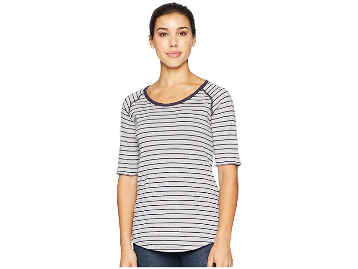 Columbia Winter Adventuretm Short Sleeve Stripe Tee (astral Stripe) Women's T Shirt