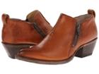 Frye Sacha Moto Shootie (cognac Smooth Vintage Leather) Women's Pull-on Boots