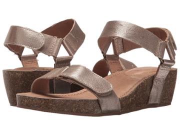 Me Too Shea (champagne Metallic Vachetta) Women's Wedge Shoes