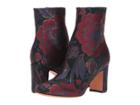 Marc Fisher Ltd Grazi 2 (azul Rojo Fabric) Women's Shoes