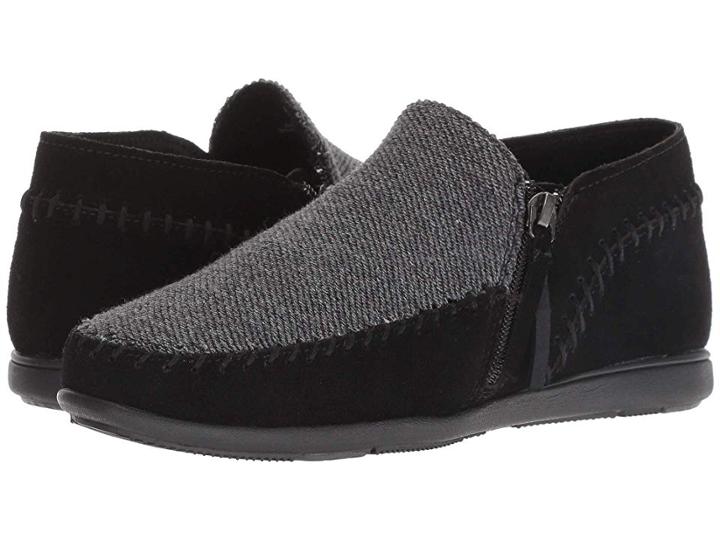 Minnetonka Sidney (black) Women's Slippers