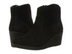 Crocs Leigh Suede Wedge Bootie (black) Women's Boots