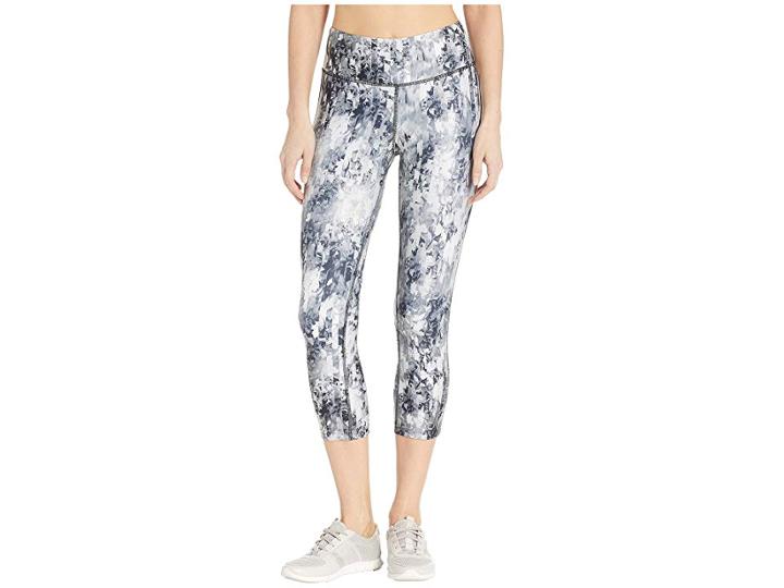 Reebok Les Mills 3/4 Capris (black) Women's Casual Pants