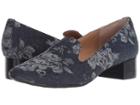 Me Too Gwen (navy Floral Denim) Women's 1-2 Inch Heel Shoes