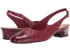 Trotters Dea (dark Red Soft Quilted Leather/patent) Women's 1-2 Inch Heel Shoes