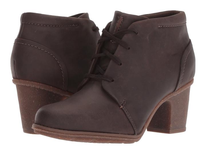 Clarks Sashlin Sue (taupe Leather) Women's Shoes