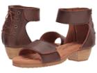 Walking Cradles Crosby (brown Saddle Leather) Women's Sandals