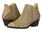 Cl By Laundry Cambria (taupe/taupe Nubuck) Women's Shoes