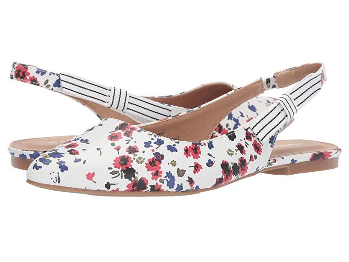 Madden Girl Lyrryy (white Flower) Women's Flat Shoes