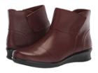 Clarks Hope Track (mahogany Leather) Women's  Shoes