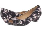 Cl By Laundry Home Run (black Flower) Women's 1-2 Inch Heel Shoes