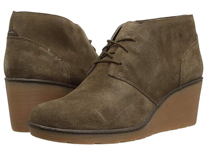 Clarks Hazen Charm (olive Suede) Women's  Shoes